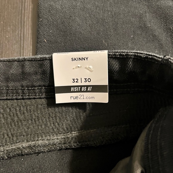 Rue21 Jeans Men’s 32x30 Black Supreme Flex Skinny Distressed Zipper Pockets NEW - Picture 7 of 11